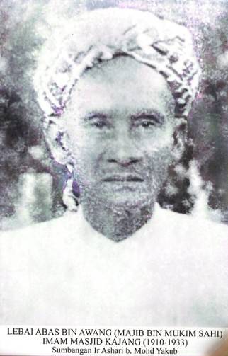ashari-bio-picture7.jpg